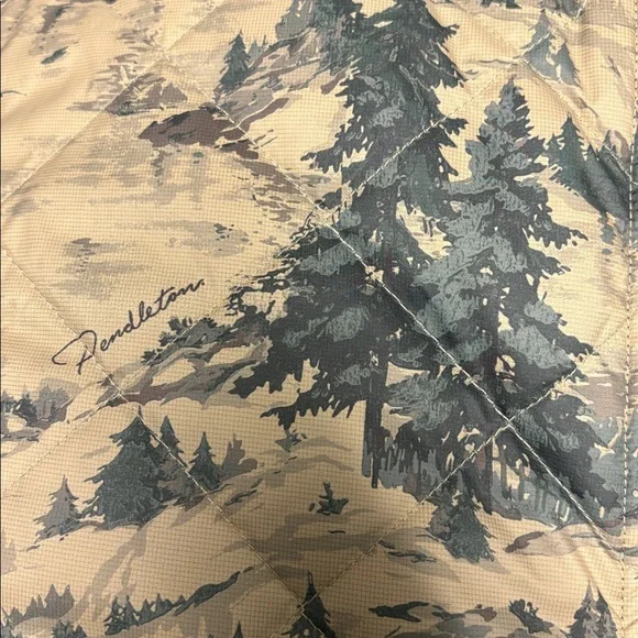 Pendleton Reversible Men's Forest Patterned Vest